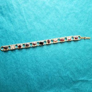 2 for 10$ Gold tone bracelet missing one stone
